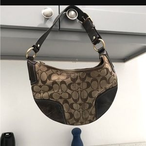 Vintage brown coach hand bag